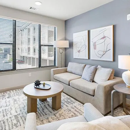 Landing At Ten01 On The Lake - 1 Bedroom In Tempe